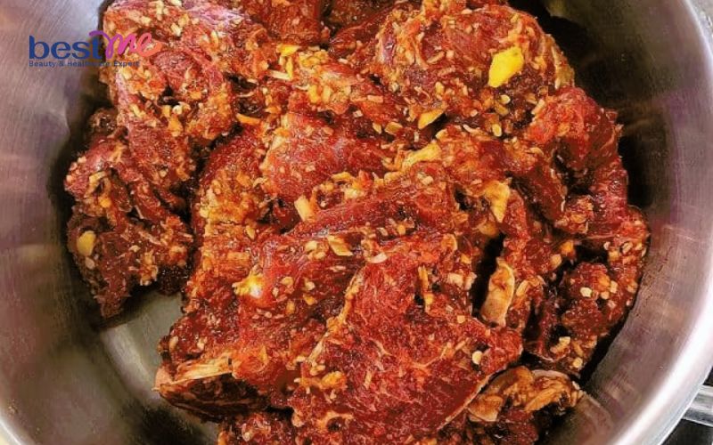 huong-dan-cach-lam-bo-kho-soi-cuc-ngon-khong-can-lo-nuong-4 Hướng dẫn cách làm bò khô sợi cực ngon không cần lò nướng - 4