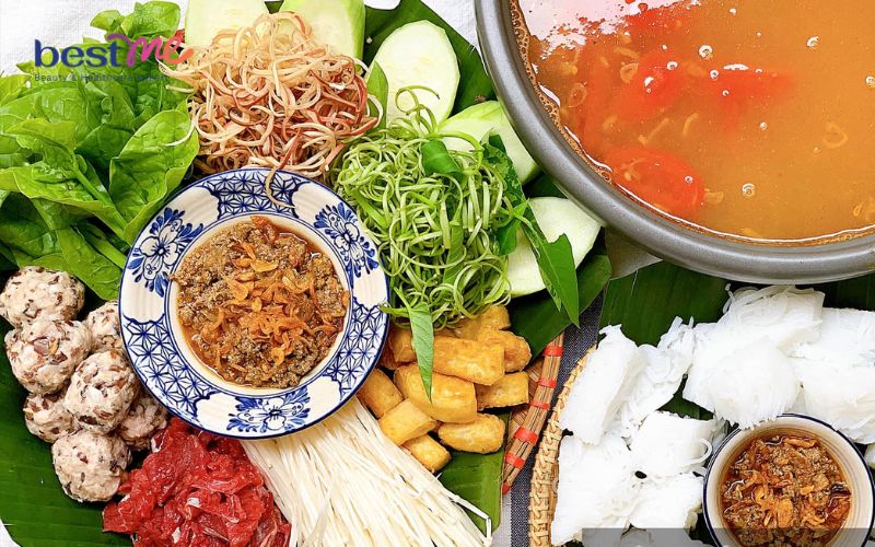 huong-dan-cach-lam-lau-rieu-cua-bap-bo-thom-ngon-cho-ngay-thu-se-lanh-10 Hướng dẫn cách làm lẩu riêu cua bắp bò thơm ngon cho ngày thu se lạnh - 10