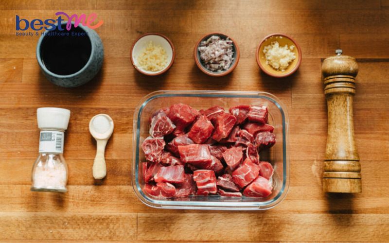 huong-dan-cach-lam-thit-bo-sot-vang-khong-can-ruou-ma-van-cuc-thom-ngon-1 Hướng dẫn cách làm thịt bò sốt vang không cần rượu mà vẫn cực thơm ngon - 1