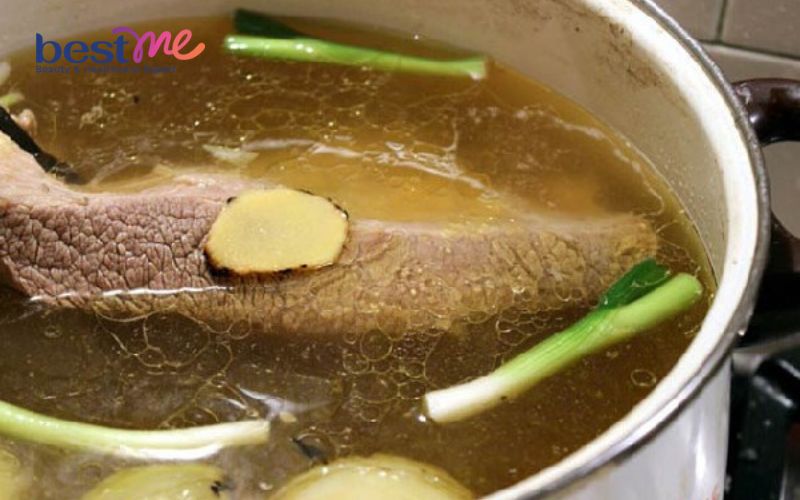 huong-dan-cach-nau-bun-bo-gan-nhanh-mem-dam-da-huong-vi-5 Hướng dẫn cách nấu bún bò gân nhanh mềm, đậm đà hương vị - 5