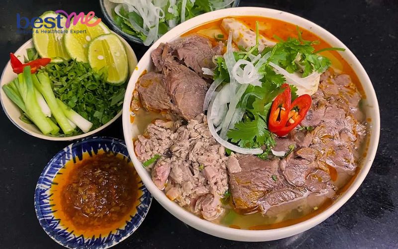 huong-dan-cach-nau-bun-bo-khong-can-goi-gia-vi-cuc-ngon-tai-nha-6 Hướng dẫn cách nấu bún bò không cần gói gia vị cực ngon tại nhà - 6