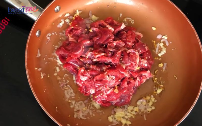 huong-dan-chi-tiet-cach-nau-canh-thit-bo-rau-ram-la-mieng-ngon-chuan-vi-3 Hướng dẫn chi tiết: Cách nấu canh thịt bò rau răm lạ miệng, ngon chuẩn vị - 3