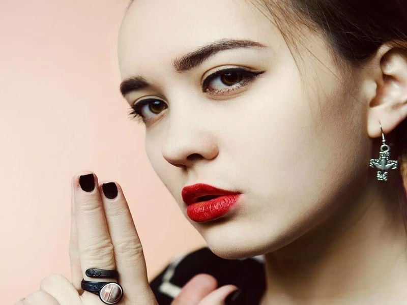 Cách chọn các loại son giúp nàng thêm xinh đẹp