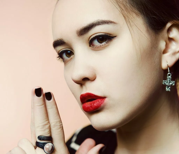 Cách chọn các loại son giúp nàng thêm xinh đẹp - 4