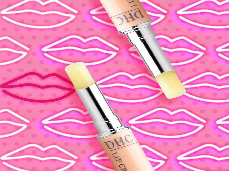 Các sản phẩm dưỡng môi hồng chị em nào cũng cần có