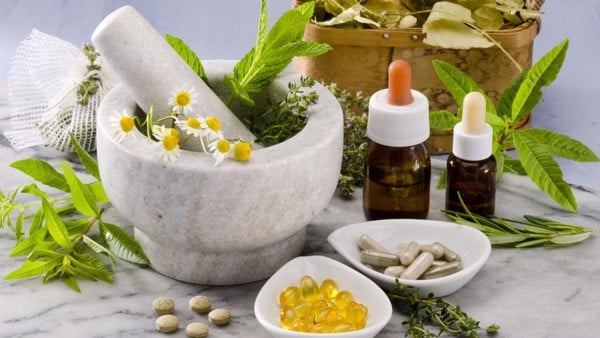 Các thành phần có trong mỹ phẩm dưỡng da dầu mụn nên tránh - 2