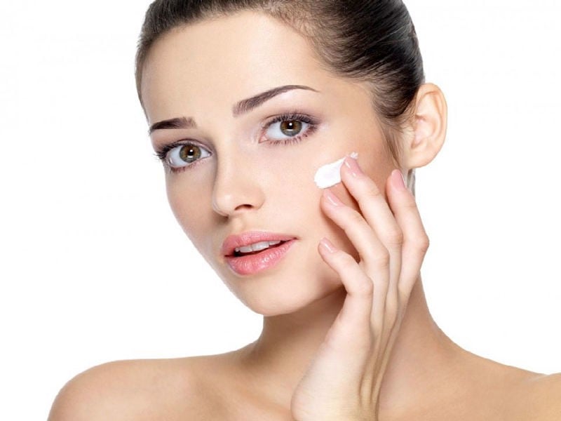 Chăm sóc da nhờn kiểm soát dầu hiệu quả với 5 bí quyết thần thánh