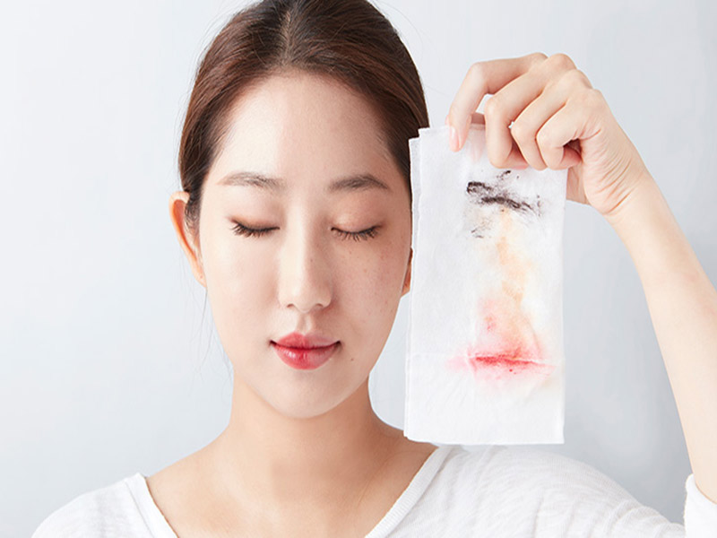 Lưu vội 5 sản phẩm chăm sóc da dầu mụn cần phải có