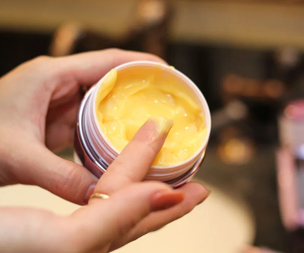 Dưỡng da cho da dầu cùng DHC Q Quick Gel Moist & Whitening - 5