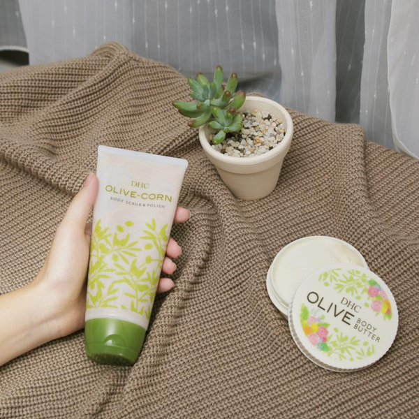 Chăm sóc da và sai lầm khi tẩy da chết khiến da càng nhanh lão hóa - 1