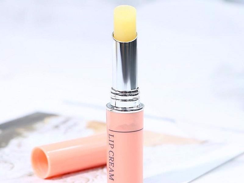 Dưỡng môi đẹp với các loại son dưỡng môi tốt nhất hiện nay