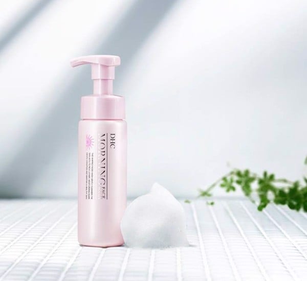 Các loại sữa rửa mặt tốt cho da khô vào mùa đông - 5