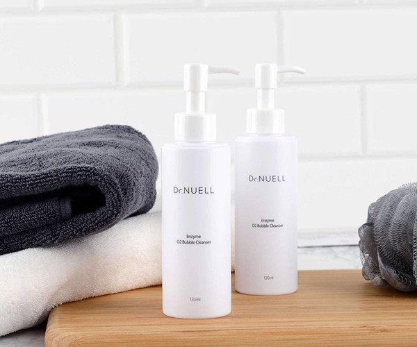 Điểm danh 4 lọ sữa rửa mặt thải độc làm sạch tận cùng làn da - 4