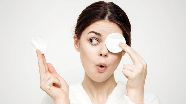 Phân biệt các loại dầu tẩy trang và sản phẩm tẩy trang cho nàng mới dùng - 1