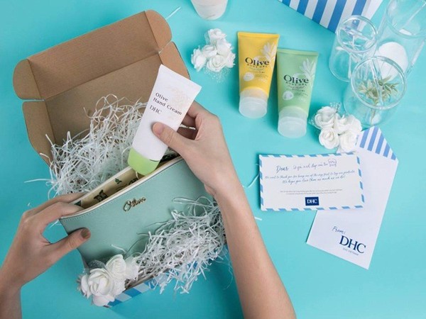 kem dưỡng da tay DHC Olive Hand Cream