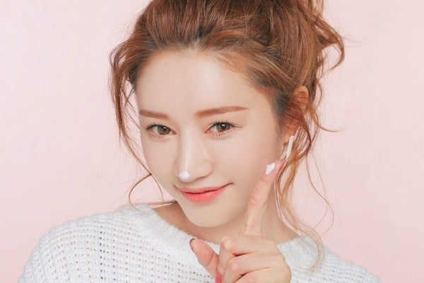 Khám phá cách sử dụng kem dưỡng ẩm cho những nàng da khô - 3