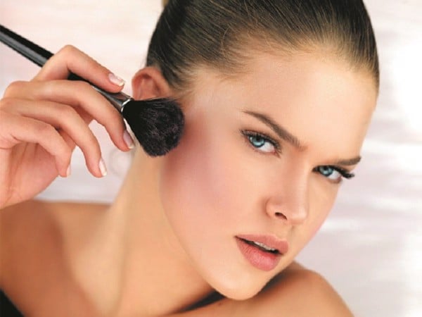 chăm sóc da mụn và thâm đúng cách