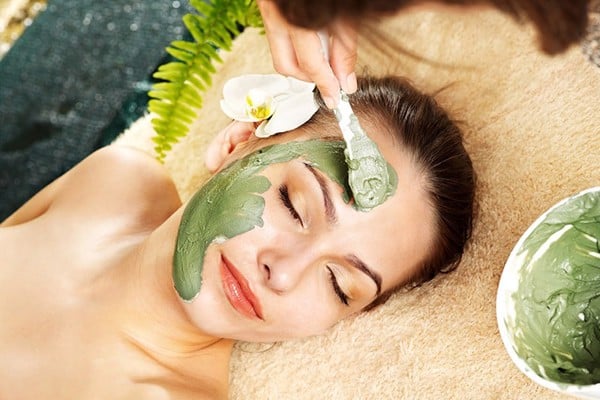 Cách kiểm soát dầu thừa và lỗ chân lông to trong mùa hè oi bức - 2