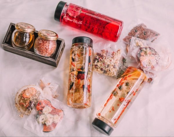 Trà hoa quả sấy khô