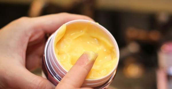 Có nên bôi kem dưỡng da dầu ban đêm hay không? - 3