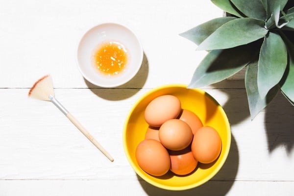 Các loại mặt nạ tốt cho da từ mật ong và trứng gà