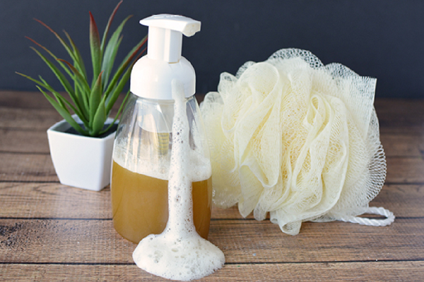 Nên sử dụng sữa tắm hay xà bông cục? - 3