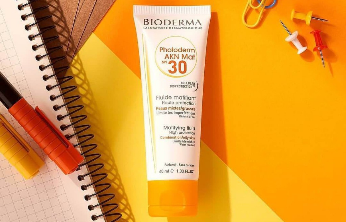 Kem chống nắng Bioderma Photoderm AKN Mat