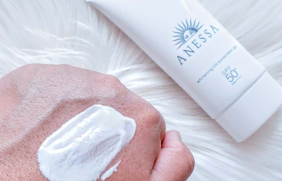 Kem chống nắng dưỡng trắng Anessa Shiseido Whitening UV Sunscreen Gel 