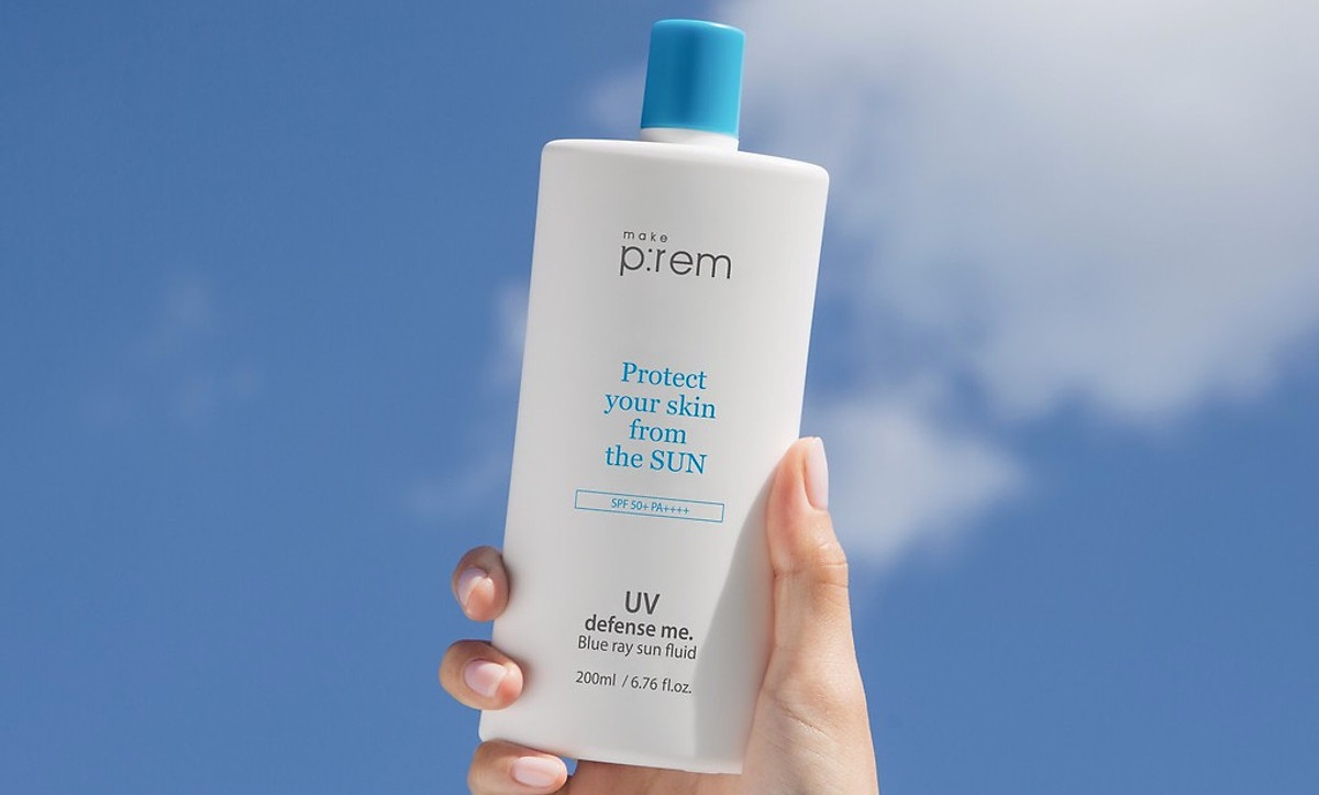 Kem chống nắng Hàn Quốc Make P: Rem UV Defense Me Blue Ray Sun Fluid giảm quá trình lão hoá làn da