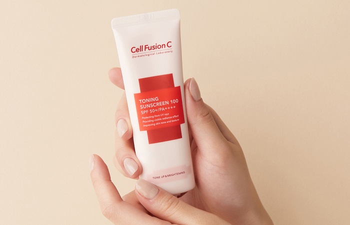 Kem chống nắng nâng tông da Cell Fusion C Toning Sunscreen 100