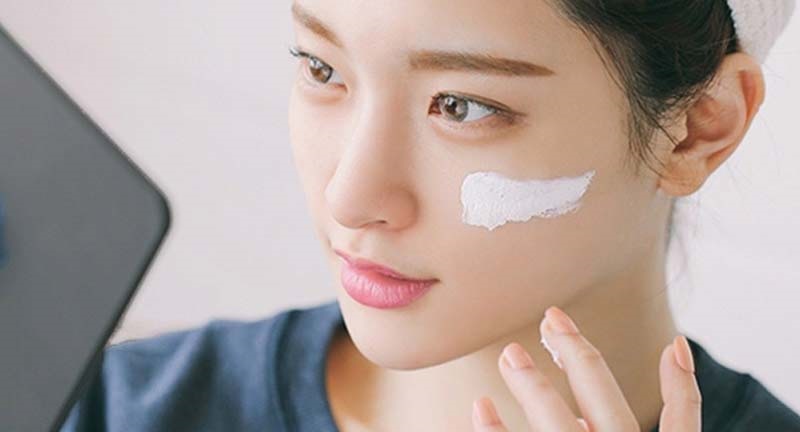 Hướng dẫn cách chọn kem dưỡng ẩm cho da mặt khô