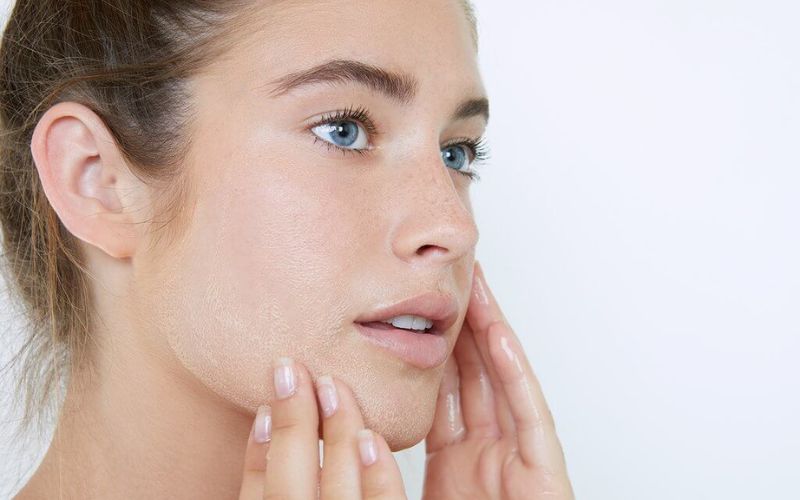 kem-nen-collagen-la-gi-dung-cho-da-gi-review-7-loai-tot-nhat-2 Kem nền collagen là gì? Dùng cho da gì? REVIEW 7 loại tốt nhất - 2