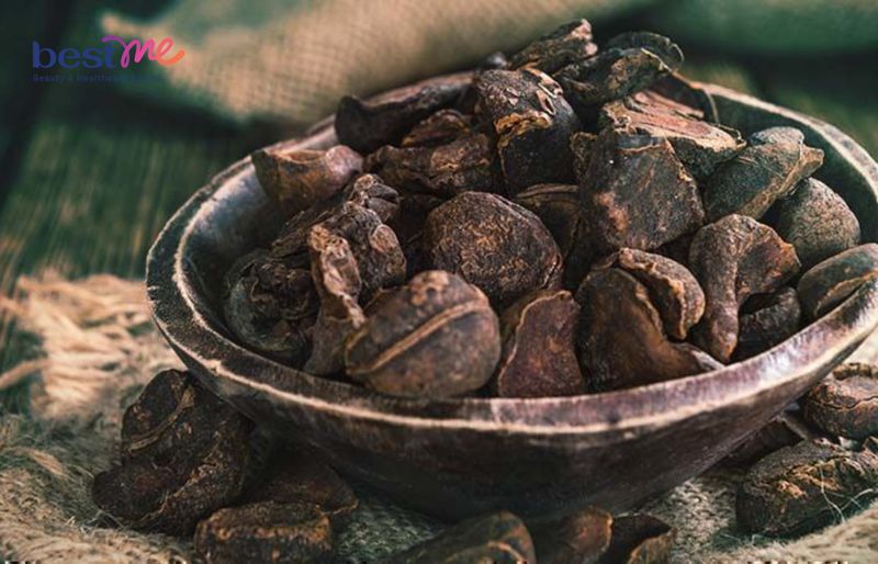 Hạt Kola - một trong các thành phần chính có trong kem tan mỡ