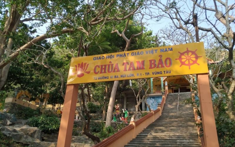kham-pha-14-ngoi-chua-vung-tau-co-ve-dep-doc-dao-nen-di-nhat-14 Khám phá 14 ngôi chùa Vũng Tàu có vẻ đẹp độc đáo nên đi nhất - 14