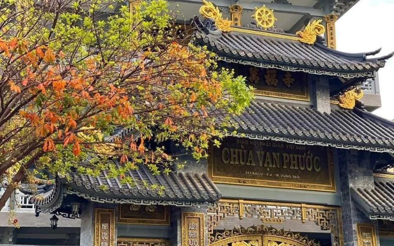 kham-pha-14-ngoi-chua-vung-tau-co-ve-dep-doc-dao-nen-di-nhat-7 Khám phá 14 ngôi chùa Vũng Tàu có vẻ đẹp độc đáo nên đi nhất - 7