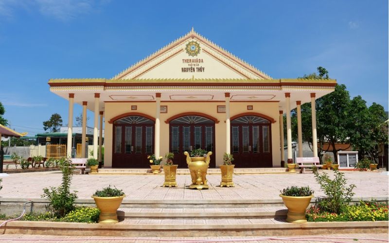 kham-pha-cac-chua-o-duc-trong-lam-dong-noi-tieng-nhat-3 Khám phá các chùa ở Đức Trọng Lâm Đồng nổi tiếng nhất - 3