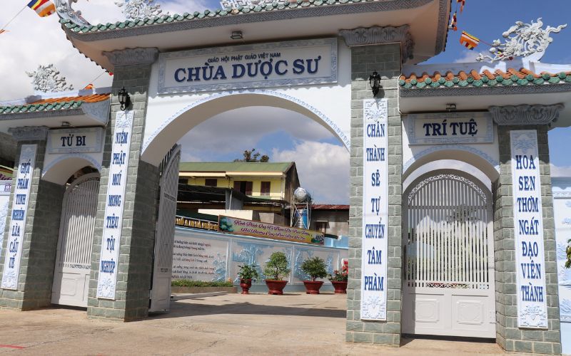kham-pha-cac-chua-o-duc-trong-lam-dong-noi-tieng-nhat-6 Khám phá các chùa ở Đức Trọng Lâm Đồng nổi tiếng nhất - 6