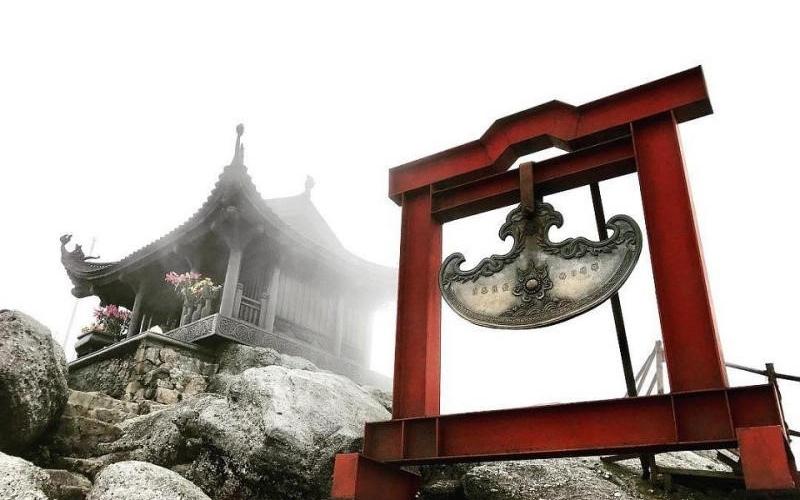 kham-pha-chua-dong-yen-tu-o-dau-tho-ai-cao-bao-nhieu-met-5 Khám phá chùa Đồng Yên Tử ở đâu? Thờ ai? Cao bao nhiêu mét? - 5