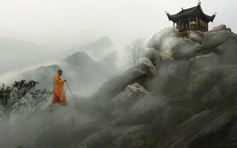 kham-pha-chua-dong-yen-tu-o-dau-tho-ai-cao-bao-nhieu-met-6 Khám phá chùa Đồng Yên Tử ở đâu? Thờ ai? Cao bao nhiêu mét? - 6