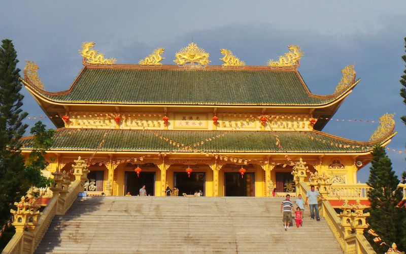 kham-pha-chua-phat-quang-vung-tau-linh-thieng-giua-nui-rung-1 Khám phá chùa Phật Quang Vũng Tàu linh thiêng giữa núi rừng - 1