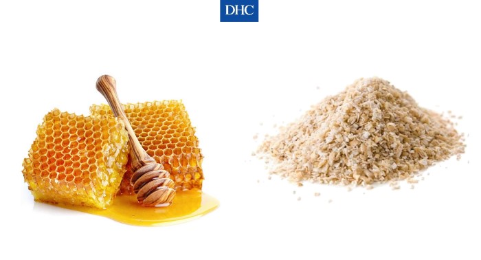 Làm sạch tế bào chết trên da bằng mật ong và cám gạo