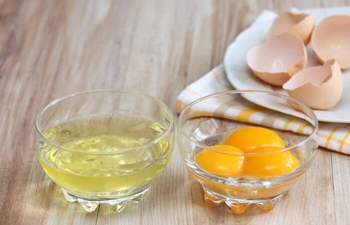 Lòng trắng trứng làm sáng và cải thiện độ đàn hồi cho da