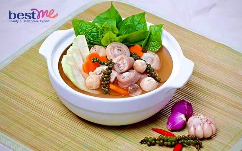 mach-ban-4-cach-nau-lau-duoi-bo-cuc-ngon-nhu-ngoai-hang-2 Mách bạn 4 cách nấu lẩu đuôi bò cực ngon như ngoài hàng - 2