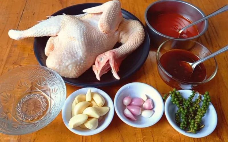 mach-ban-cach-lam-ga-hap-nuoc-mam-sieu-ngon-tai-nha-1 Mách bạn cách làm gà hấp nước mắm siêu ngon tại nhà - 1