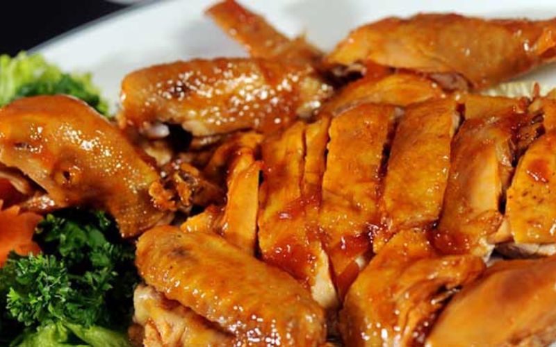 mach-ban-cach-lam-ga-hap-nuoc-mam-sieu-ngon-tai-nha-6 Mách bạn cách làm gà hấp nước mắm siêu ngon tại nhà - 6