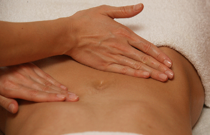 Massage giảm mỡ bụng cho nam