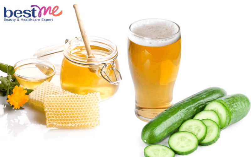 Kết hợp dưa leo bia giúp dưỡng ẩm và se khít lỗ chân lông