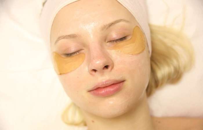 Bạn nên đầu tư riêng mặt nạ mắt để chăm sóc tối ưu cho vùng da này