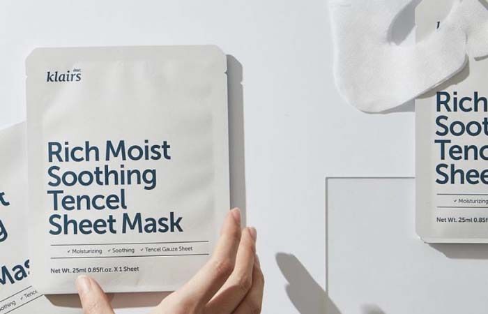  Mặt nạ Klairs Rich Moist Soothing Tencel Sheet Mask giúp giảm tình trạng kích ứng và mẩn đỏ trên da
