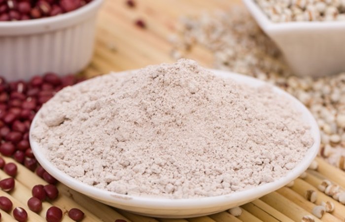 Mặt nạ bột đậu đỏ làm trắng da tuổi dậy thì tại nhà